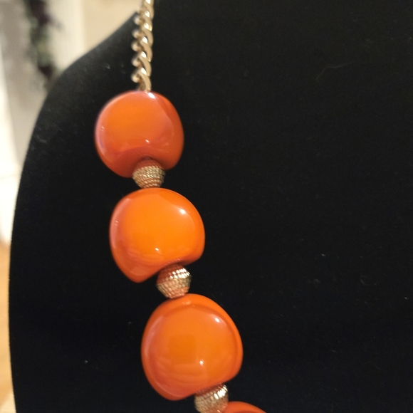 Elegant Orange Beaded Necklace with Gold Accents - Picture 4 of 5
